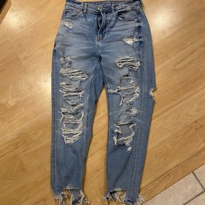 American Eagle baggy jeans